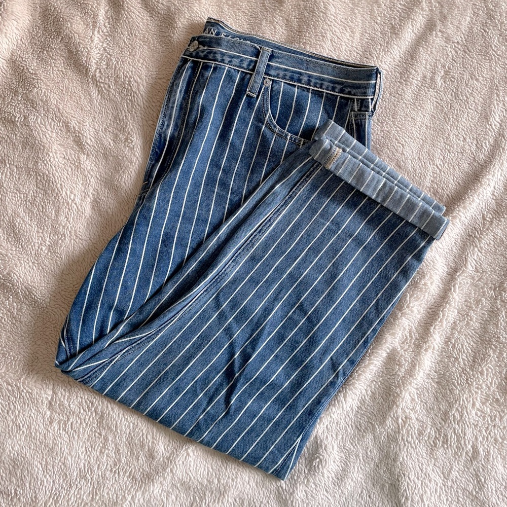 LIKE NEW Striped American Eagle Boyfriend Jeans | Size 18